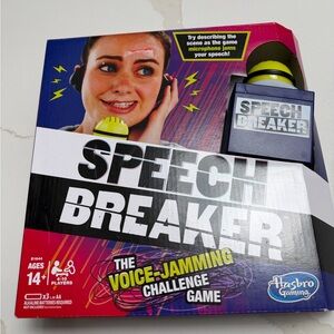 NIB Hasbro Speech Breaker Voice-Jamming Game